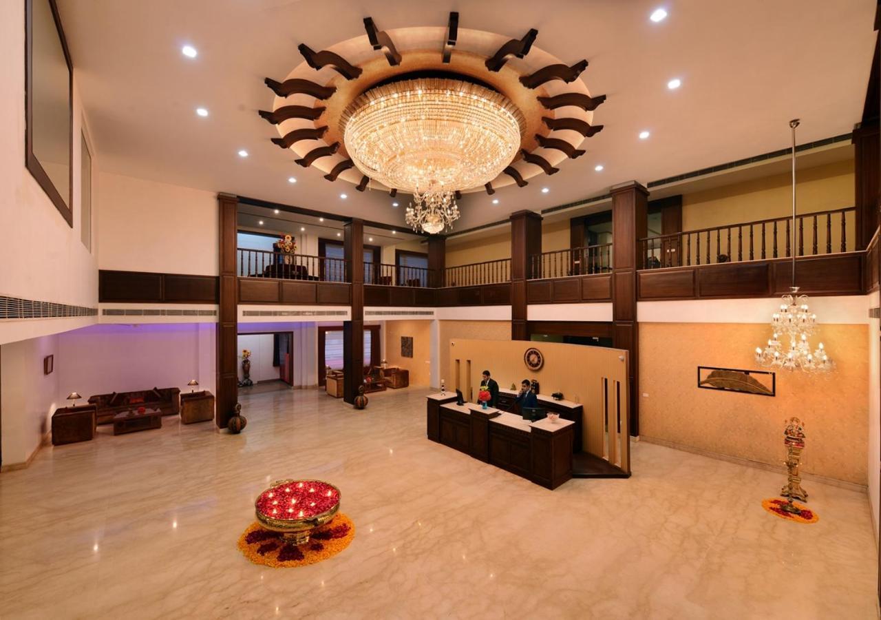 M B Greens Clarks Inn Moradabad Exterior foto